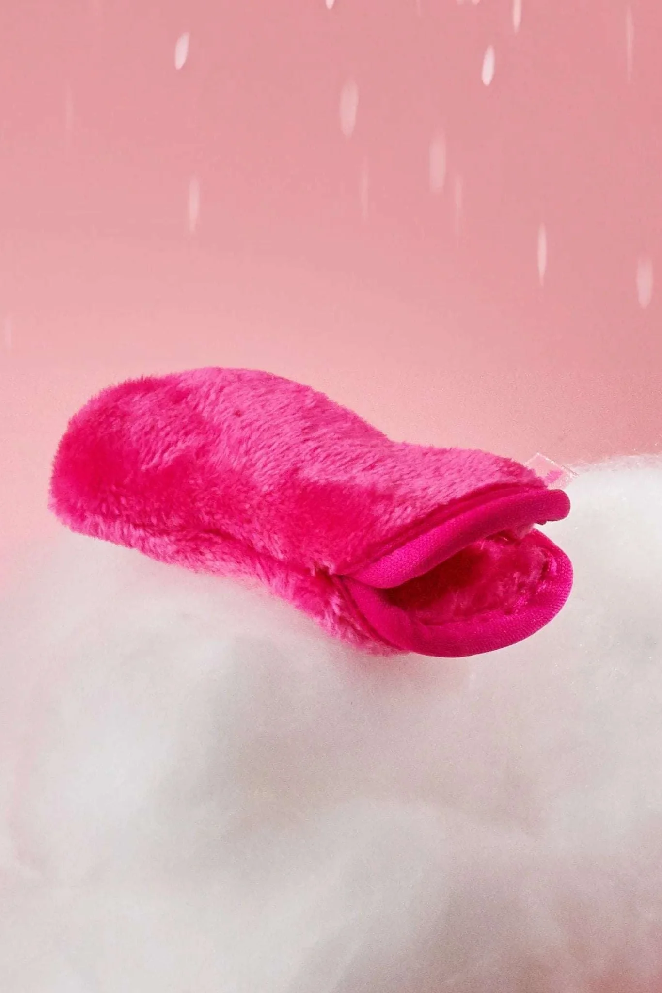 Makeup Eraser Eye Mitt - Image 5